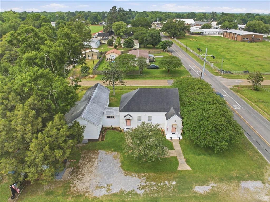 Residential in Iota