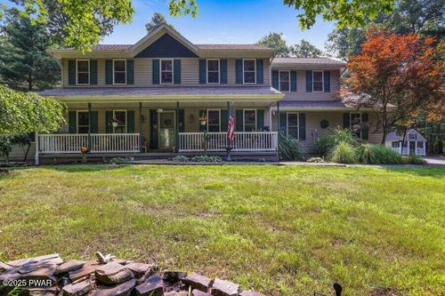 117 Carols Ln, Hawley, PA, 18428-7718 | Card Image