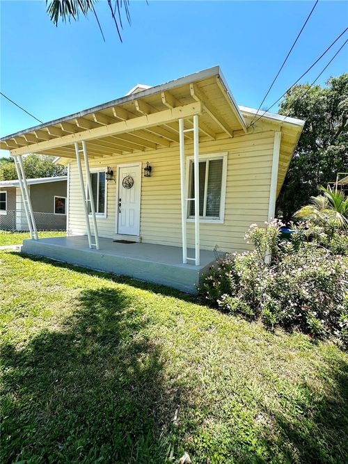 3611 Oak Ave, Miami, FL, 33133-4907 | Card Image