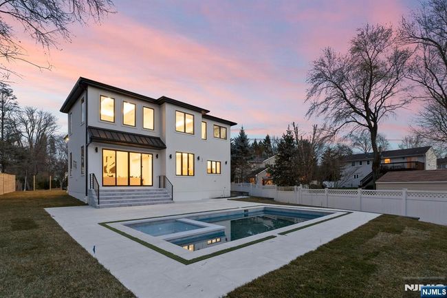 75 Maryland Rd, House other with 6 bedrooms, 8 bathrooms and null parking in Paramus NJ | Image 33