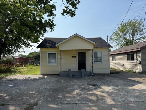 1129 Beech St, Baytown, TX, 77520-4142 | Card Image