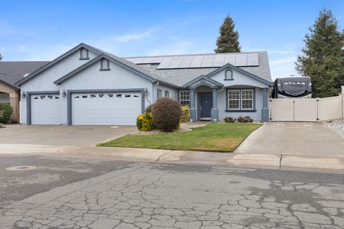 2182 Cadjew St, Redding, CA, 96003-9041 | Card Image