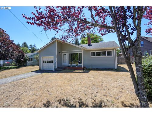 2193 Juniper Ave, Coos Bay, OR, 97420-2028 | Card Image