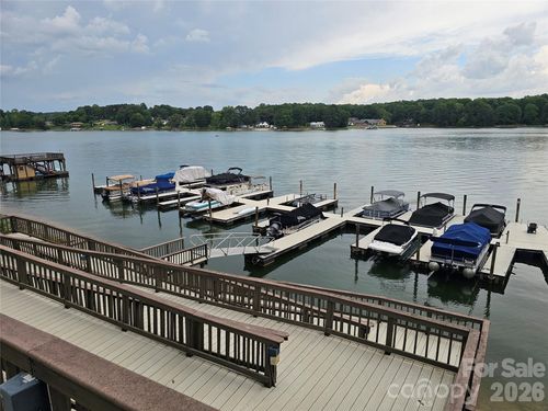 3675 W Bay Dr, Sherrills Ford, NC, 28673-9788 | Card Image