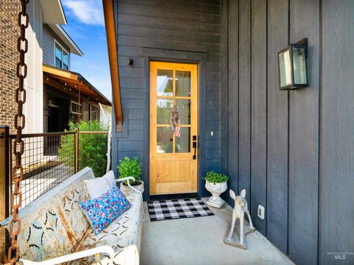 2490 W Rustic Forge St, Eagle, ID, 83616 | Card Image