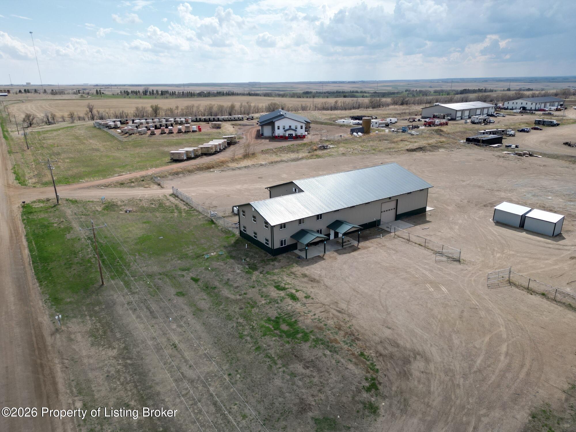 Commercial Sale in Alexander 3