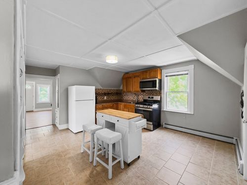 c-1 Lindner Ct, Lawrence, MA, 01841-2996 | Card Image