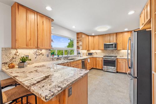 207 Snowberry Ct, Murphys, CA, 95247-9696 | Card Image