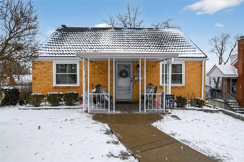 6711 Barivista Dr, Verona, PA, 15147-1900 | Card Image