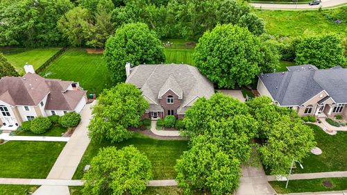 8120 Heather Bow, Johnston, IA, 50131-8705 | Card Image
