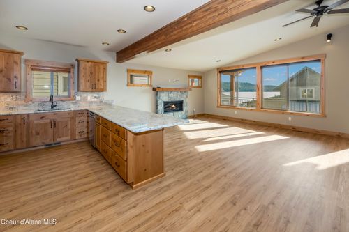 b2-110 Palouse Dr, Nordman, ID, 83848-9711 | Card Image