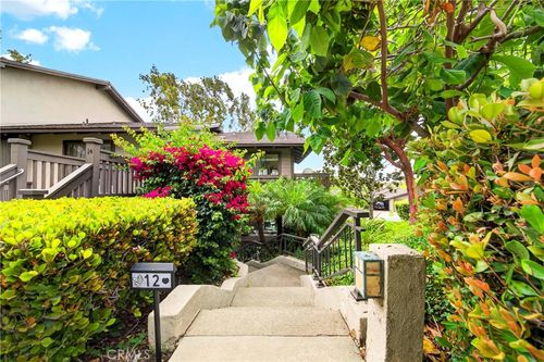 12 Rana, Irvine, CA, 92612-4680 | Card Image