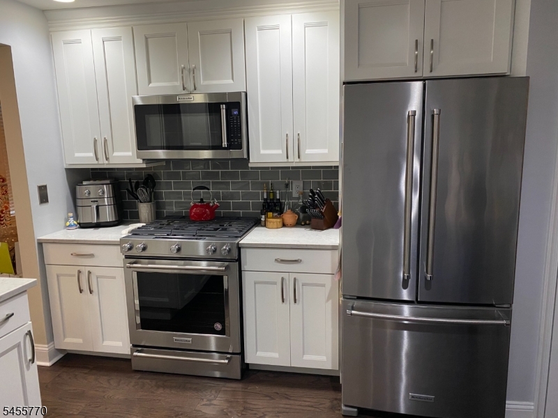 Residential Lease in Chatham Twp. 4