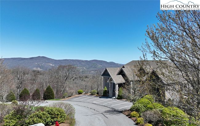 10C - 146 Pleasant Vw, Condo with 2 bedrooms, 2 bathrooms and null parking in Sugar Mountain NC | Image 25