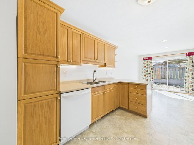 172 Park Dr, House other with 3 bedrooms, 2 bathrooms and 4 parking in Wingham ON | Image 11