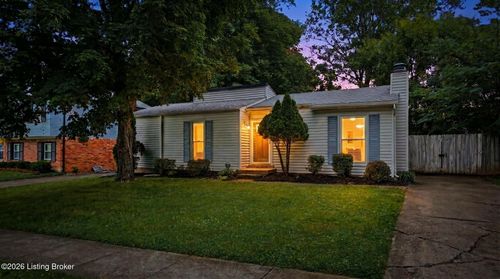 9211 Marse Henry Dr, Jeffersontown, KY, 40299-1136 | Card Image