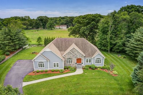 6 Kenwood Ct, Seekonk, MA, 02771-1737 | Card Image