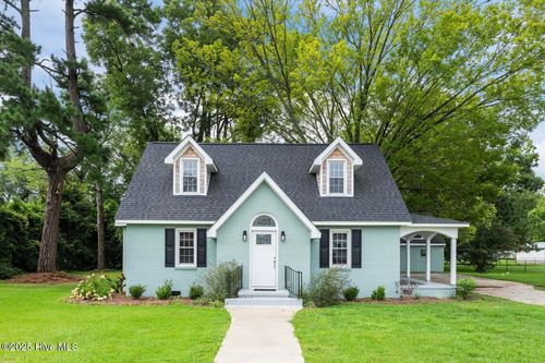 403 Main St, Bayboro, NC, 28515-9629 | Card Image