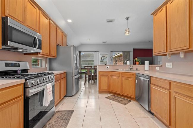 6403 Sagewalk Ct, House other with 3 bedrooms, 2 bathrooms and 2 parking in Spring TX | Image 10
