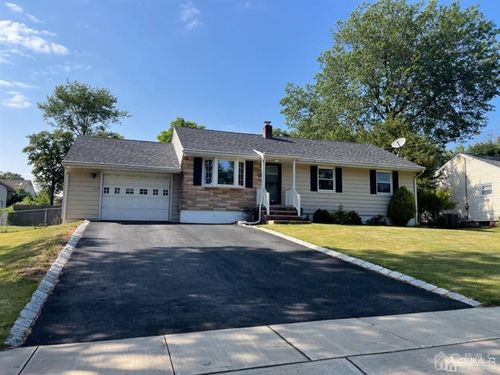 210 Runyon Ave, Piscataway, NJ, 08854-4617 | Card Image