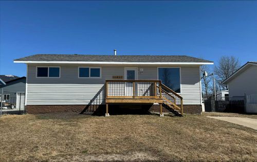 11402 Norris Crescent, Home with 3 bedrooms, 1 bathrooms and 2 parking in Grande Cache AB | Card Image