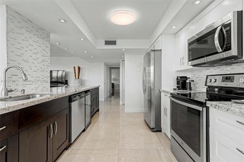 apt-209-2017 S Ocean Dr, Hallandale Beach, FL, 33009-6626 | Card Image