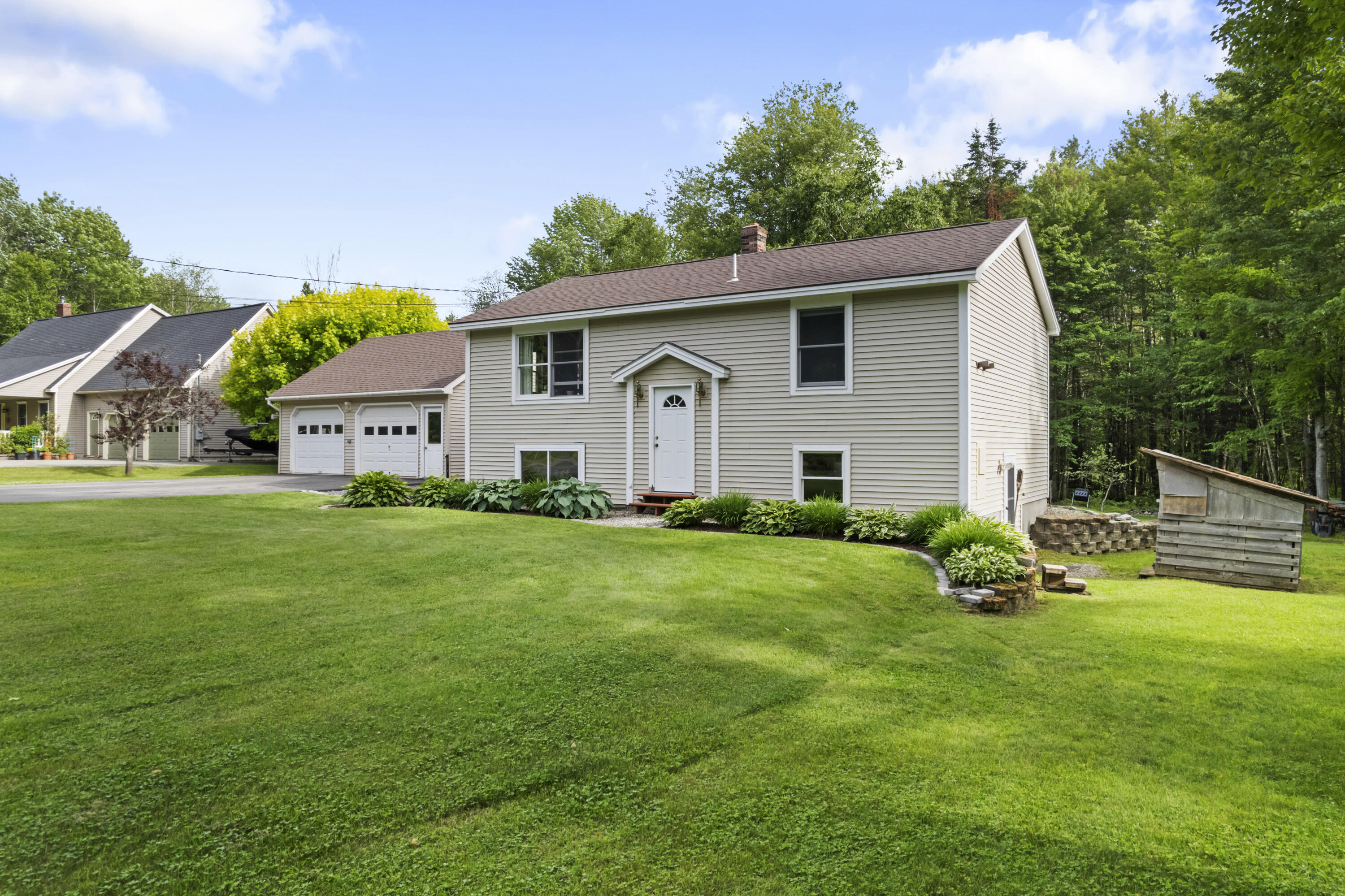Meadow Brook Dr, Belgrade, ME 04917