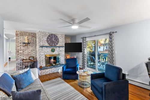 4 Saturn Ct, Highland Lakes, NJ, 07422-9734 | Card Image