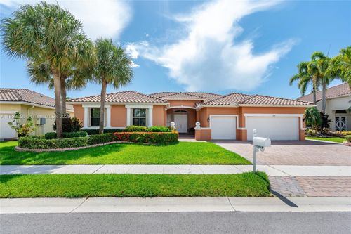 1001 Sw 189th Ave, Pembroke Pines, FL, 33029-6052 | Card Image