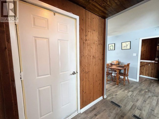 68 Neebig Ave, Home with 3 bedrooms, 2 bathrooms and null parking in Manitouwadge ON | Image 9