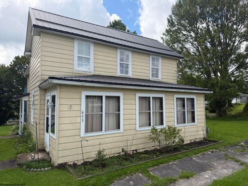 633 Blackwater Ave, Davis, WV, 26260-7714 | Card Image