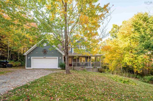 26 Delaney Dr, Beaver Bank, NS, B4G1E4 | Card Image