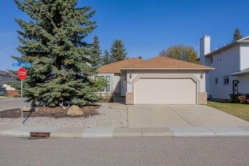 220 Sunset Pl, Okotoks, AB, T1S1P3 | Card Image