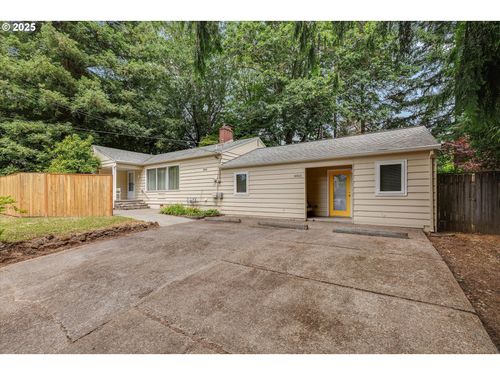 8805 Sw Willow Ln, Portland, OR, 97225-2809 | Card Image
