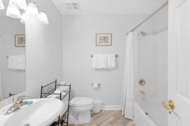 En-suite Bath | Image 30