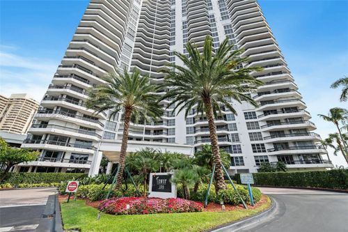 1107-19195 Mystic Pointe Dr, Aventura, FL, 33180-4506 | Card Image