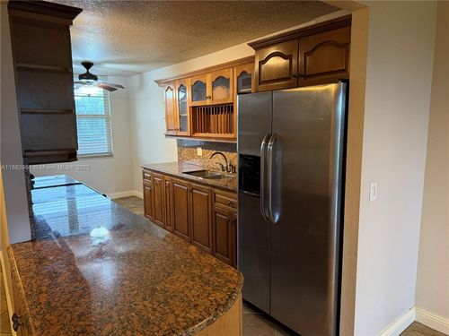 apt-208-250 Jacaranda Dr, Plantation, FL, 33324-2520 | Card Image