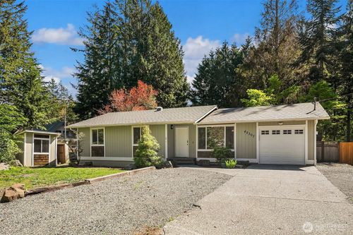 42307 Se 168th Ct, North Bend, WA, 98045-9315 | Card Image