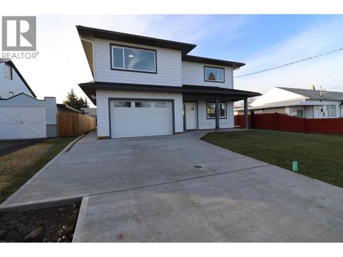 2111 Tamarack St, Prince George, BC, V2L2T6 | Card Image