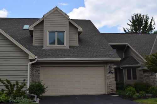 2402151 Dorchester Dr, Pewaukee, WI, 53072-4685 | Card Image
