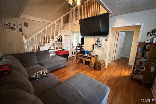 501 Forest Ave, Cuba, MO, 65453-1014 | Card Image