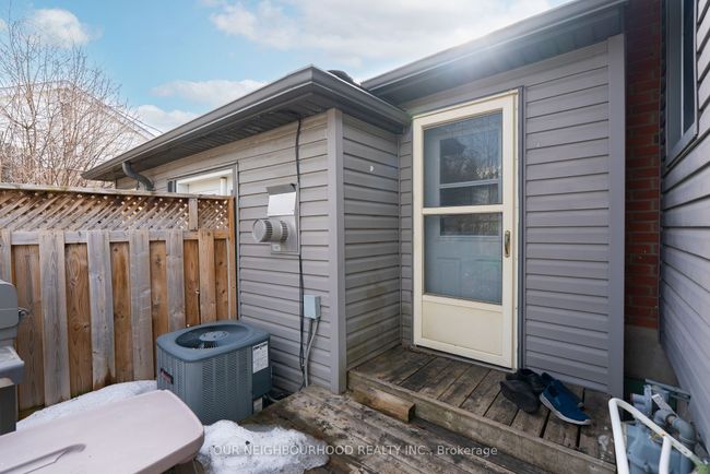 763 Maryland Ave, Home with 5 bedrooms, 2 bathrooms and 4 parking in Peterborough ON | Image 35