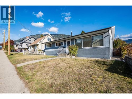 567 7th Ave, Castlegar, BC, V1N1R3 | Card Image