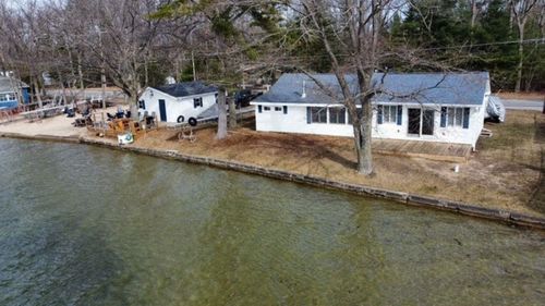 4432 E Cedar Lake Dr, Greenbush, MI, 48738-9727 | Card Image