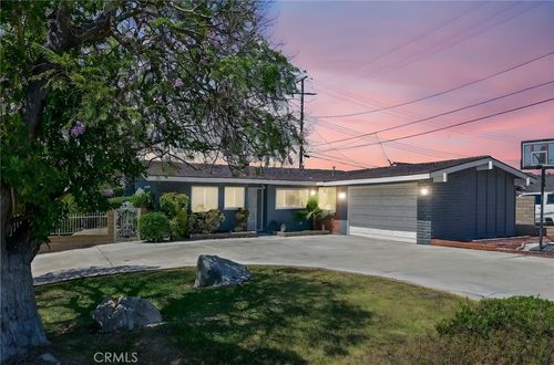 4931 Saint Andrews Ave, Buena Park, CA, 90621-1042 | Card Image