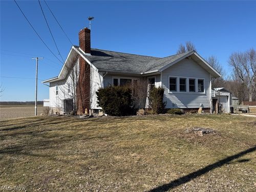 10131 Columbus Road Ne, Louisville, OH, 44641 | Card Image
