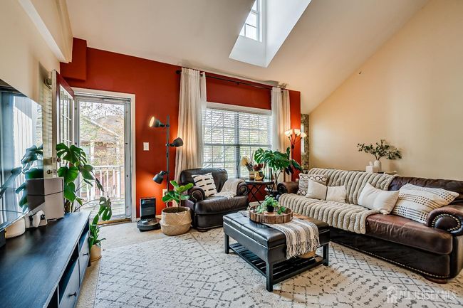 52 Central Square Park, Townhouse with 2 bedrooms, 2 bathrooms and null parking in Metuchen NJ | Image 14