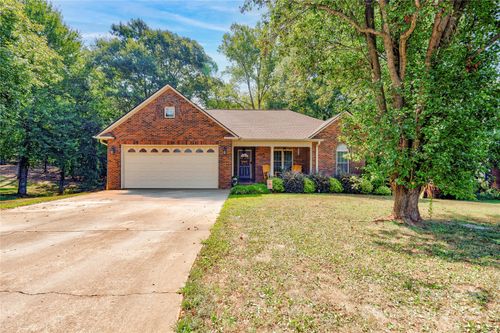 129 Creekside Dr, Shelby, NC, 28152-8060 | Card Image