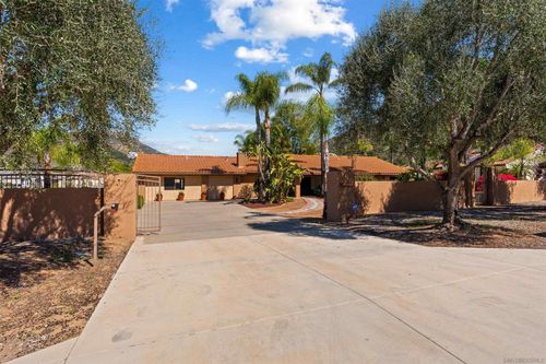 13960 Valle Lindo Rd, Escondido, CA, 92027-1863 | Card Image