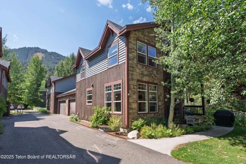 512 E Kelly Ave, Jackson, WY, 83001-8546 | Card Image